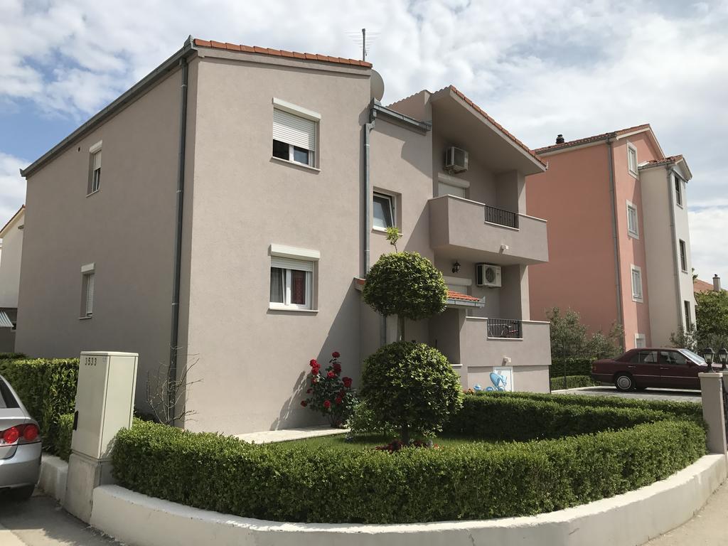 Apartment Karla&Nella Stobreč Zewnętrze zdjęcie