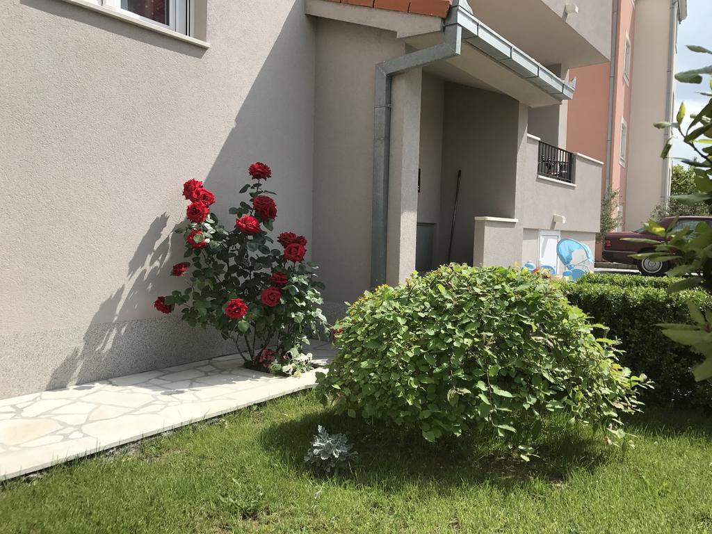 Apartment Karla&Nella Stobreč Zewnętrze zdjęcie